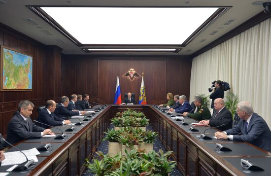В.Путин провел заседание Совета безопасности РФ