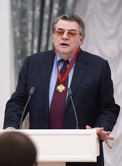 В.Путин вручил в Кремле государственные награды