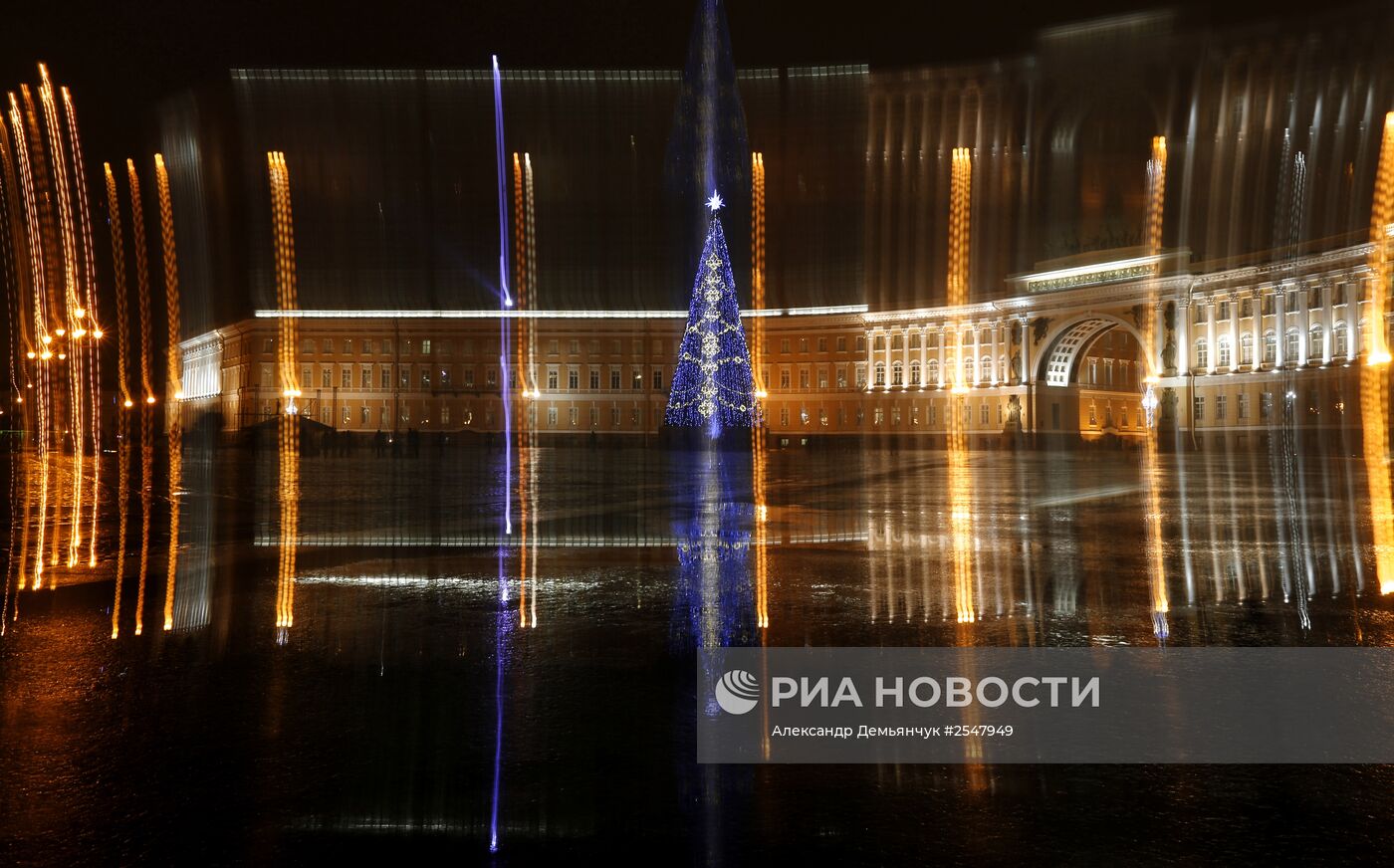 Предновогодний вечерний Санкт-Петербург