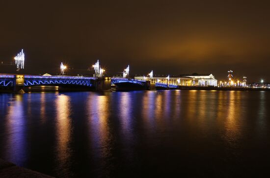 Предновогодний вечерний Санкт-Петербург