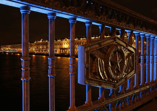 Предновогодний вечерний Санкт-Петербург