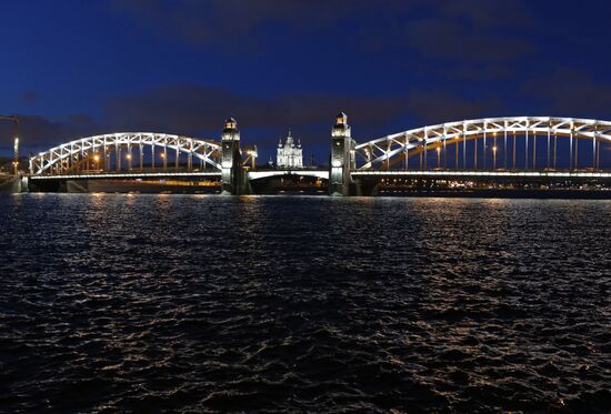 Предновогодний вечерний Санкт-Петербург