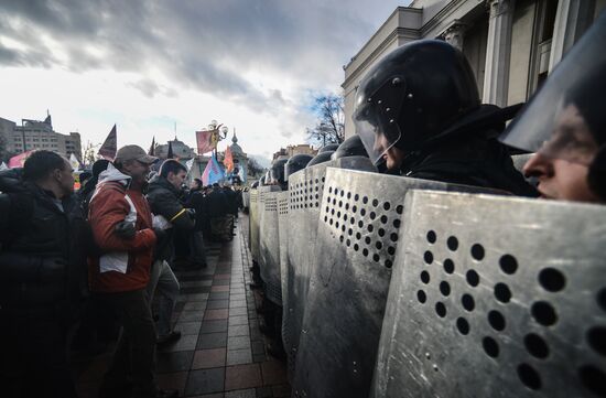 Протестные акции в центре Киева