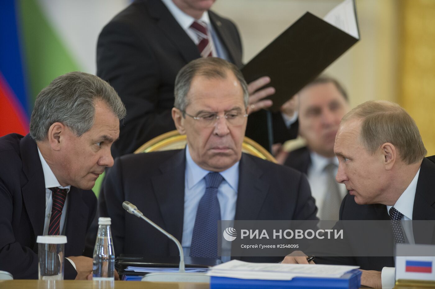 В.Путин принял участие в заседании Совета коллективной безопасности ОДКБ и заседании Высшего Евразийского экономического совета