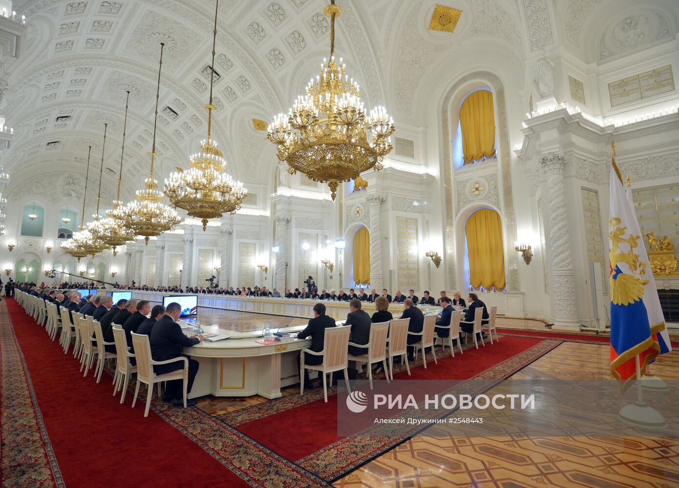 В.Путин провел совместное заседание Госсовета и Совета по культуре и искусству