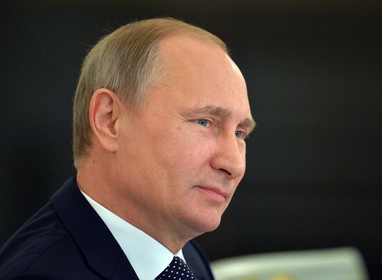 В.Путин провел совместное заседание Госсовета и Совета по культуре и искусству
