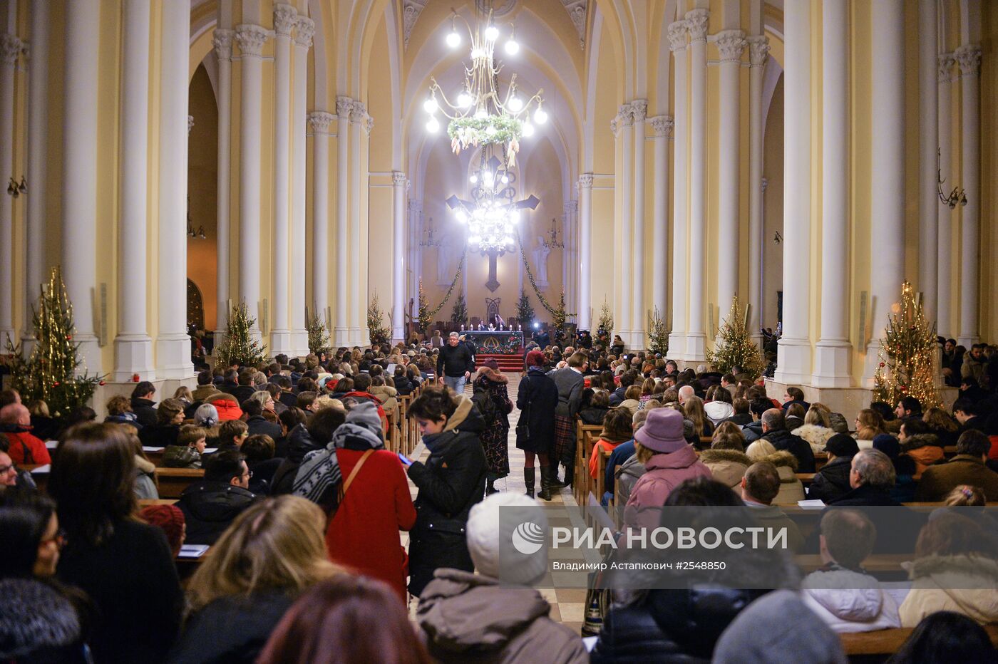 Празднование католического Рождества в Москве