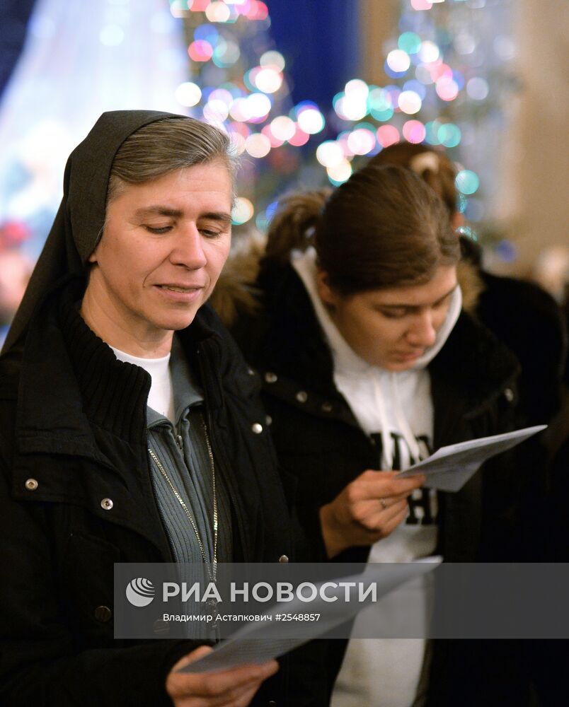 Празднование католического Рождества в Москве