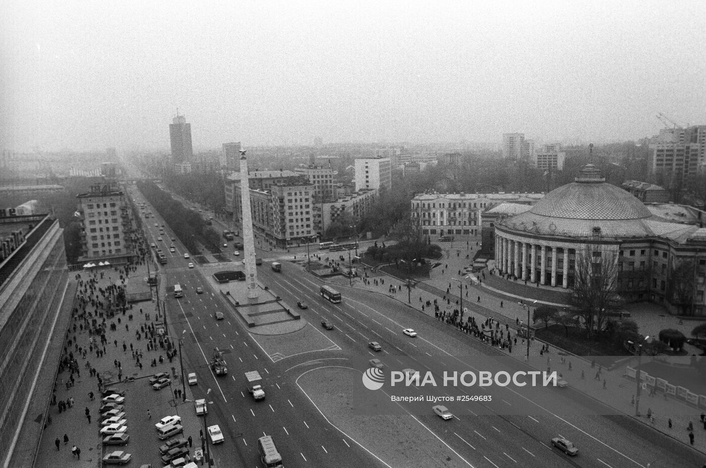 Площадь Победы в Киеве