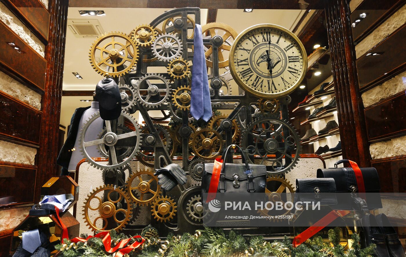 Новогодние украшения Невского проспекта в Санкт-Петербурге