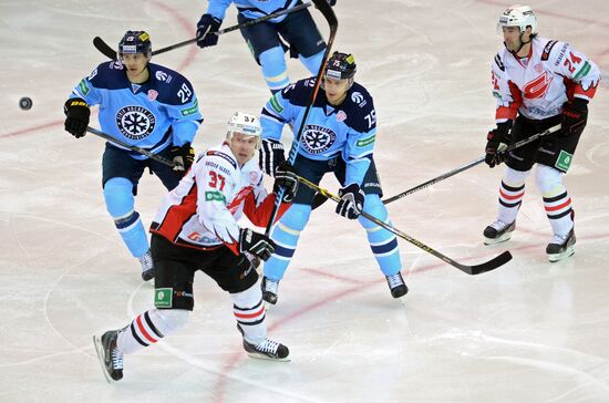 Хоккей. КХЛ. Матч "Сибирь" - "Авангард"