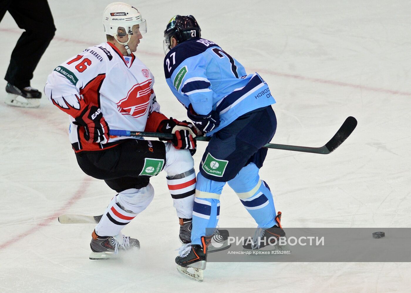 Хоккей. КХЛ. Матч "Сибирь" - "Авангард"