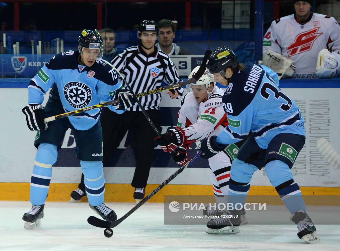 Хоккей. КХЛ. Матч "Сибирь" - "Авангард"