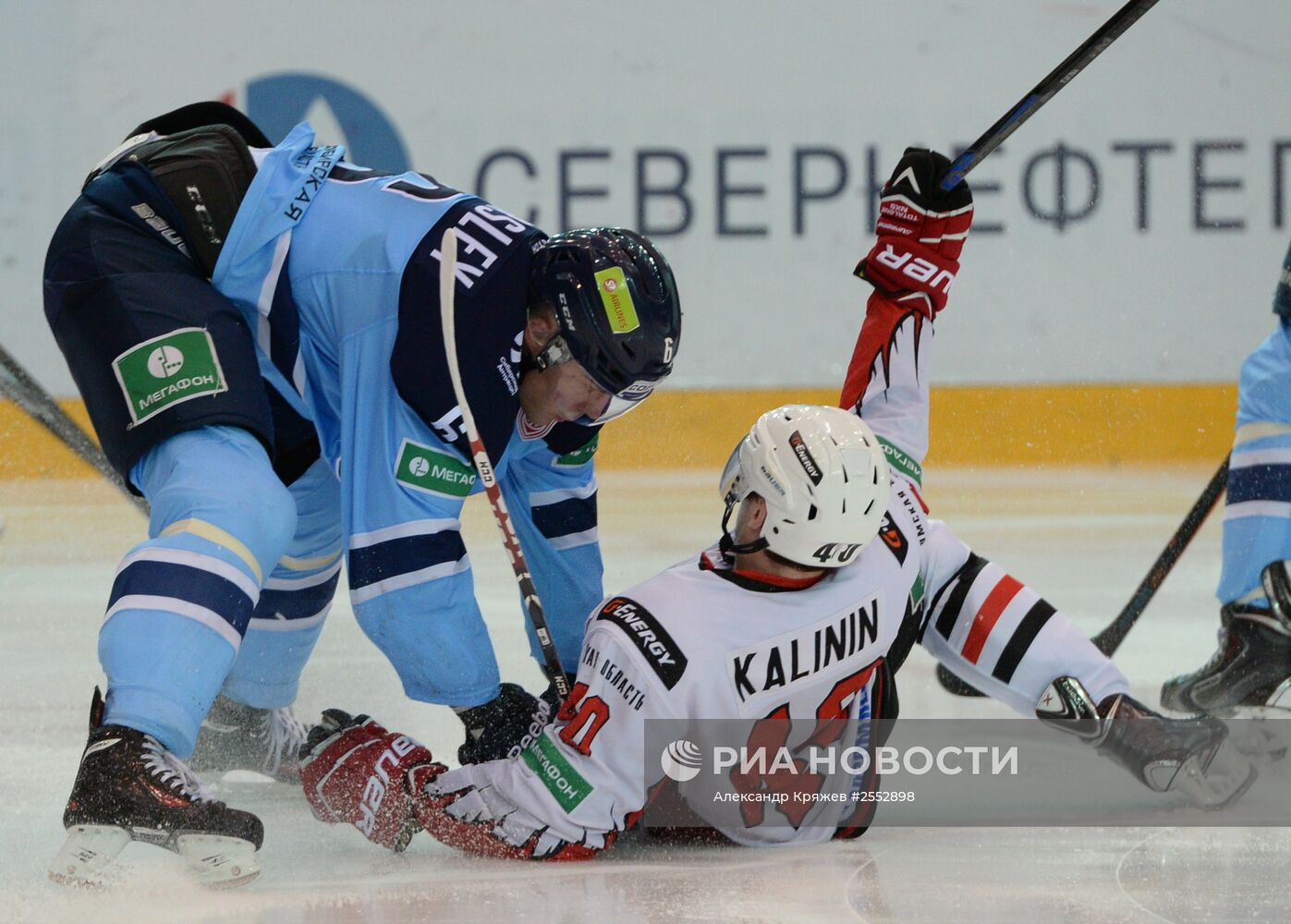 Хоккей. КХЛ. Матч "Сибирь" - "Авангард"