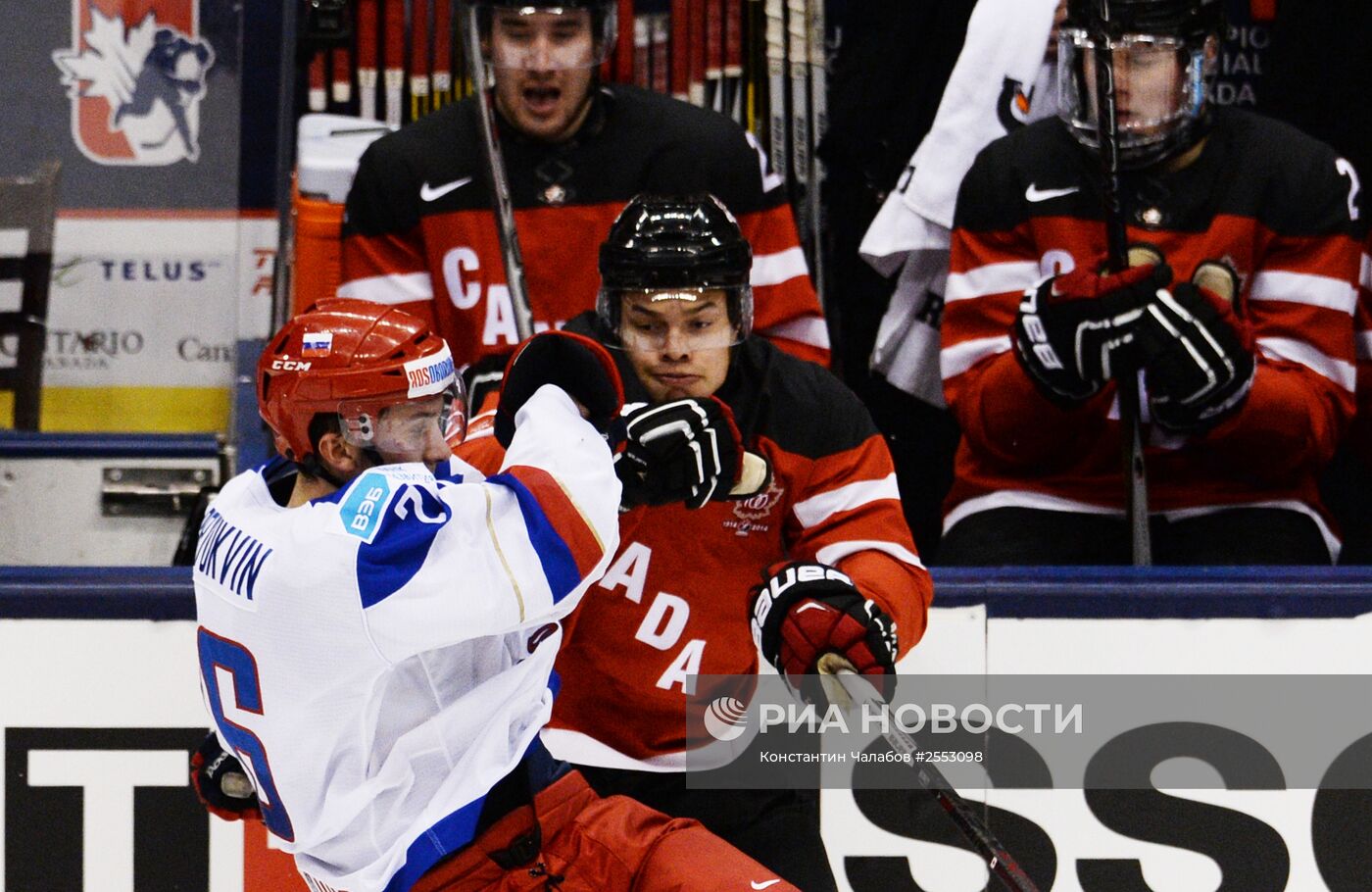Хоккей. Молодежный ЧМ. Матч Канада - Россия