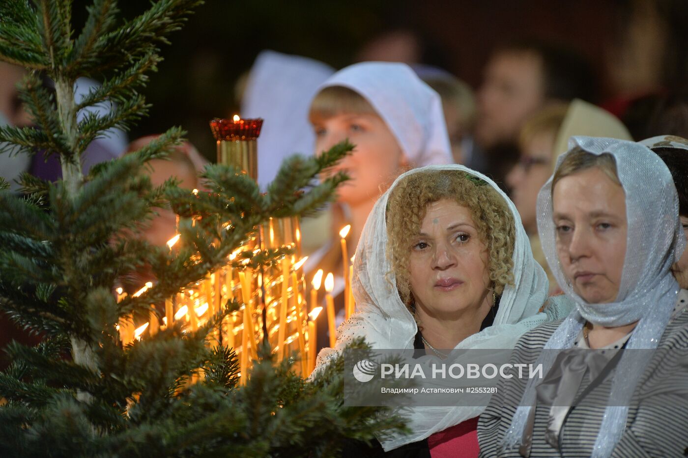Рождественское богослужение в храме Христа Спасителя