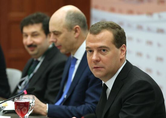 Премьер-министр РФ Д. Медведев принимает участие в работе VI Гайдаровского форума