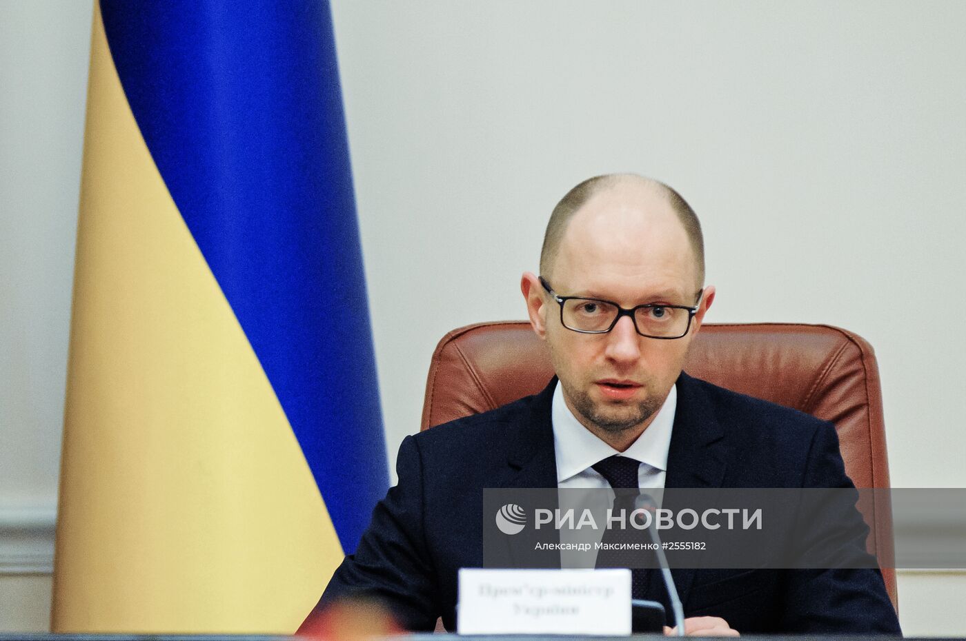 А.Яценюк провел заседание кабинета министров Украины