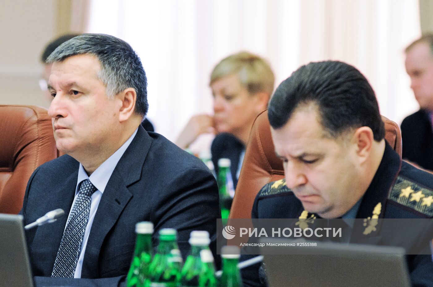 А.Яценюк провел заседание кабинета министров Украины