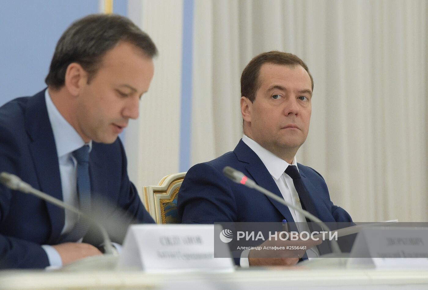 Премьер-министр РФ Д.Медведев провел совещание по вопросу стабильного функционирования отраслей сельского хозяйства