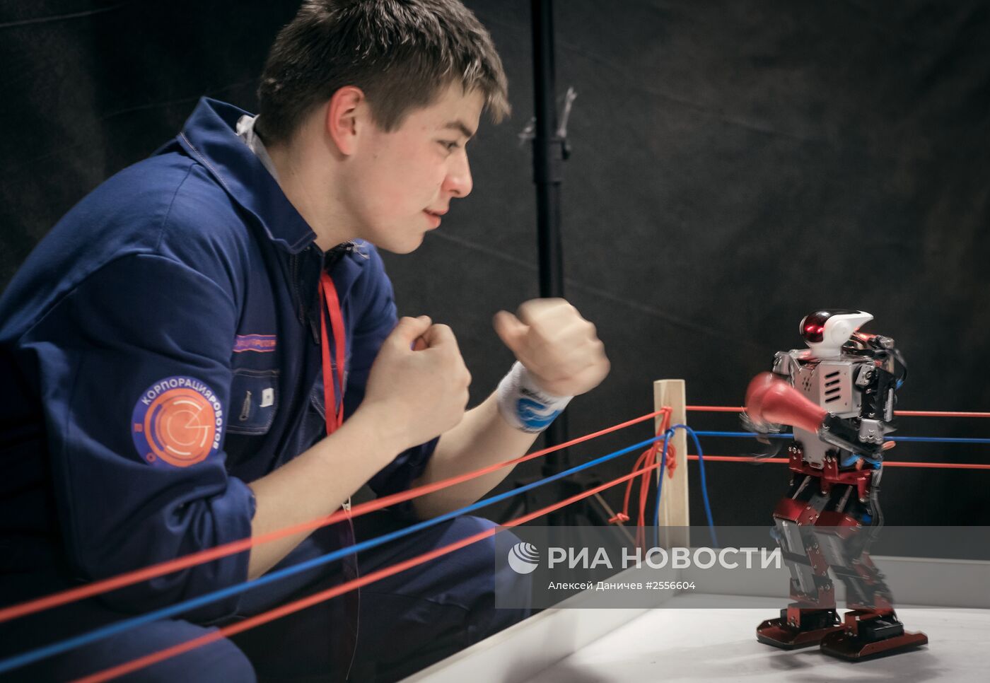 Интерактивная выставка "Бал роботов"