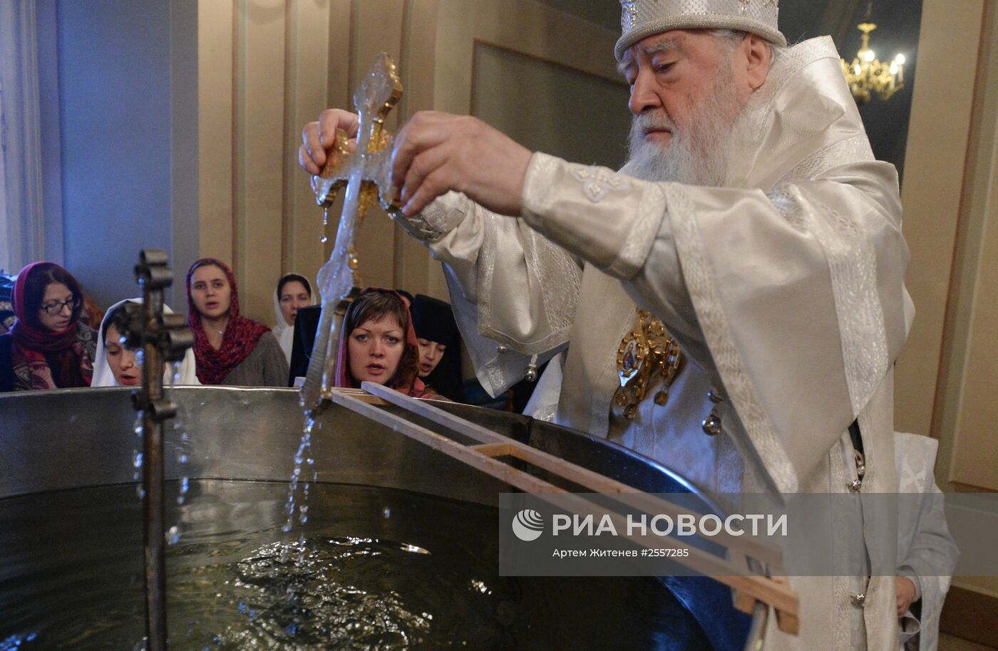 Освящение воды в Крещенский сочельник