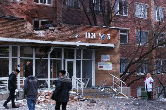 Артиллерийский снаряд попал в одну из больниц Донецка