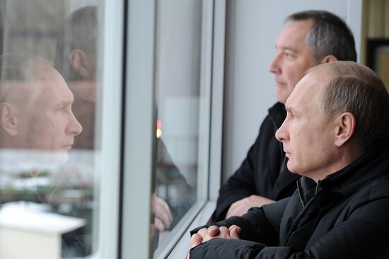 Президент РФ В.Путин посетил центральный научно-исследовательский институт точного машиностроения