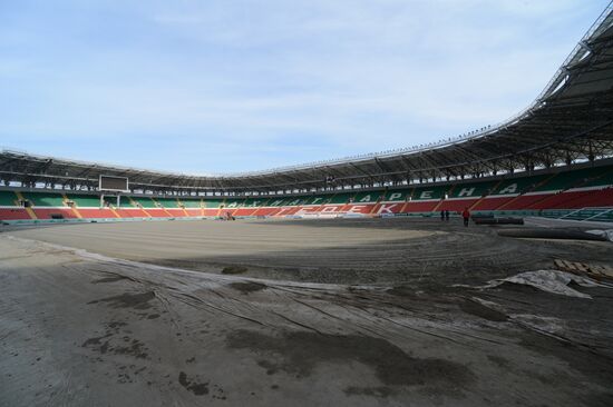 Замена газона на стадионе Ахмат-Арена в Грозном