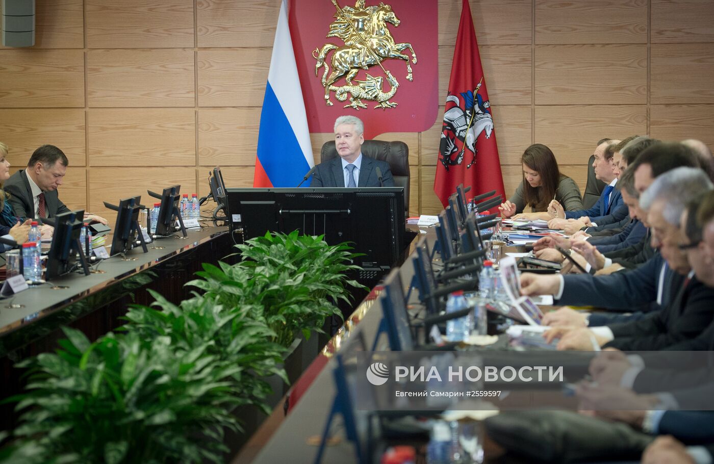 Мэр Москвы С.Собянин провел совещание по оперативным вопросам