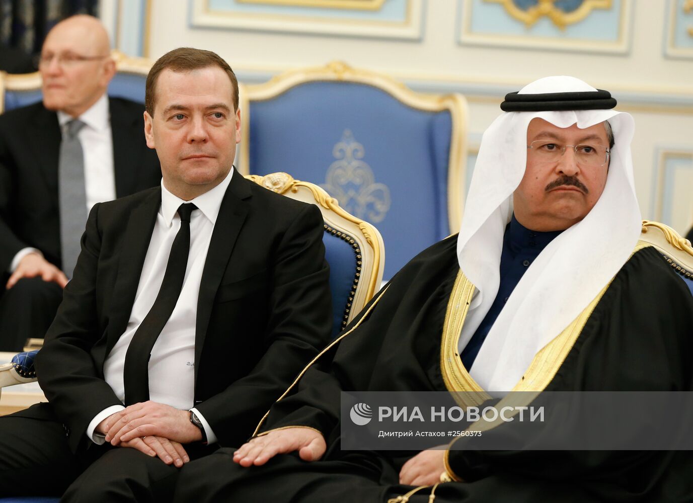 Премьер-министр РФ Дмитрий Медведев принял участие в траурной церемонии в связи с кончиной короля Саудовской Аравии