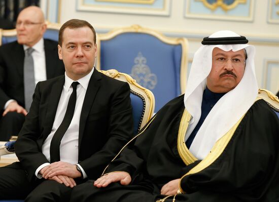 Премьер-министр РФ Дмитрий Медведев принял участие в траурной церемонии в связи с кончиной короля Саудовской Аравии