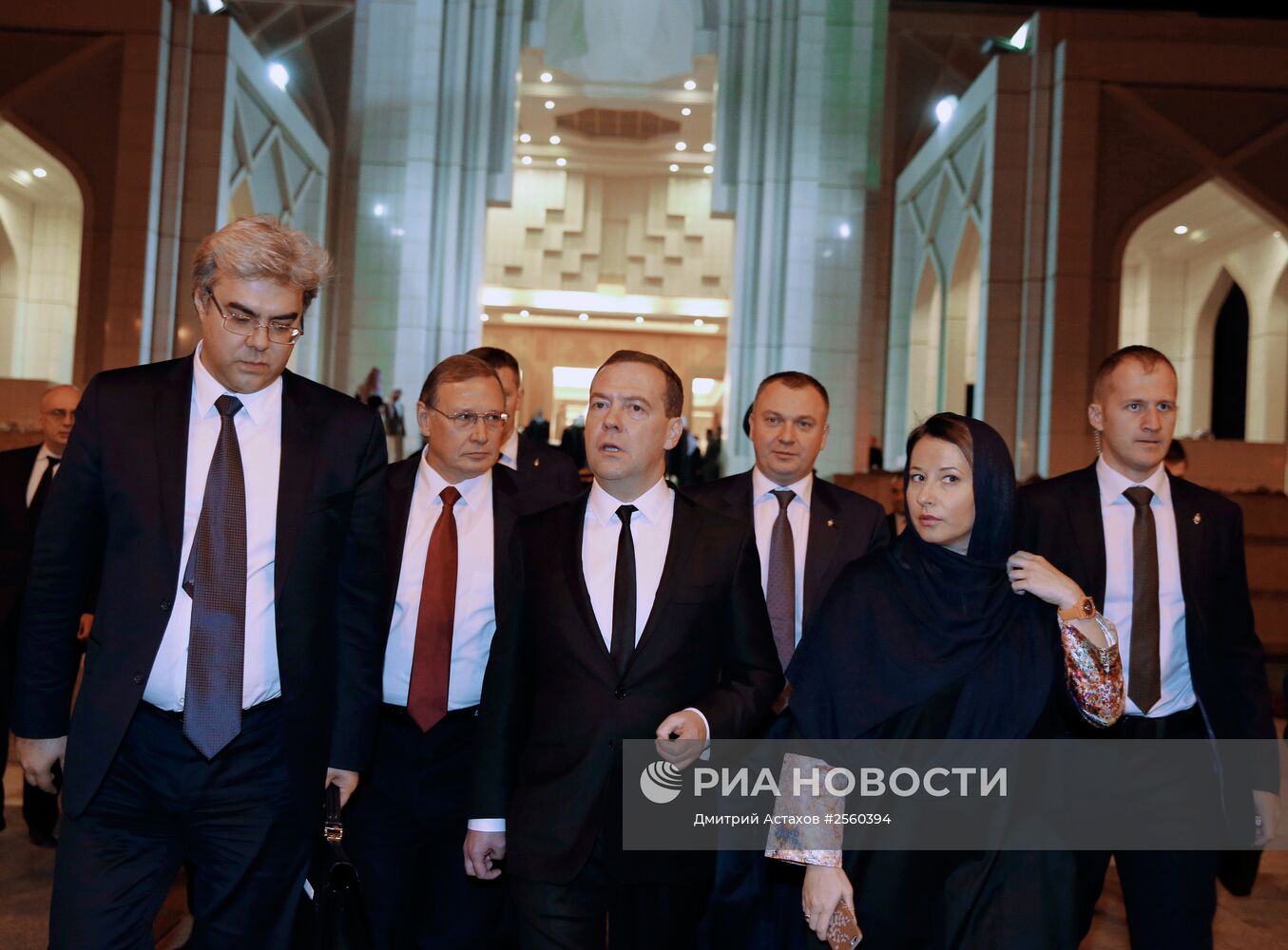 Премьер-министр РФ Дмитрий Медведев принял участие в траурной церемонии в связи с кончиной короля Саудовской Аравии