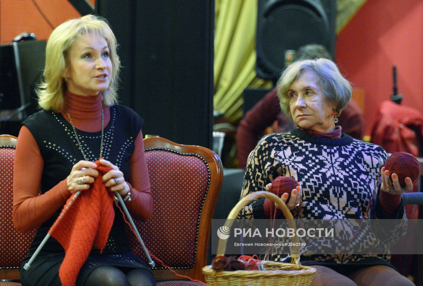 Репетиция
комедии "Та еще семейка" режиссера
Кшиштофа Занусси