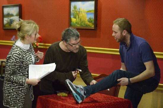 Репетициякомедии "Та еще семейка" режиссераКшиштофа Занусси