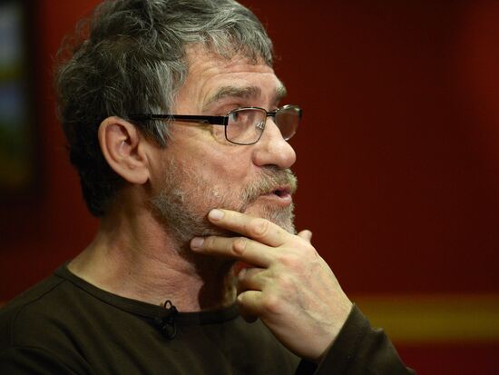 Репетиция
комедии "Та еще семейка" режиссера
Кшиштофа Занусси