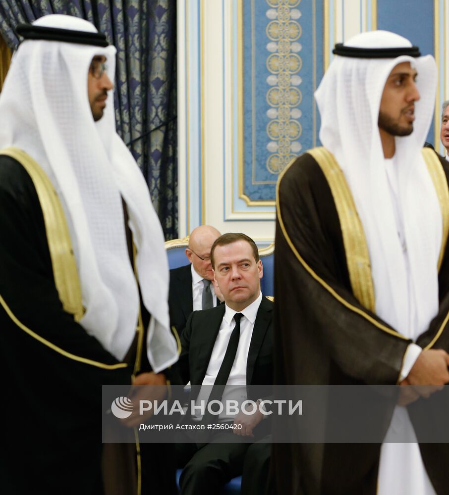 Премьер-министр РФ Дмитрий Медведев принял участие в траурной церемонии в связи с кончиной короля Саудовской Аравии