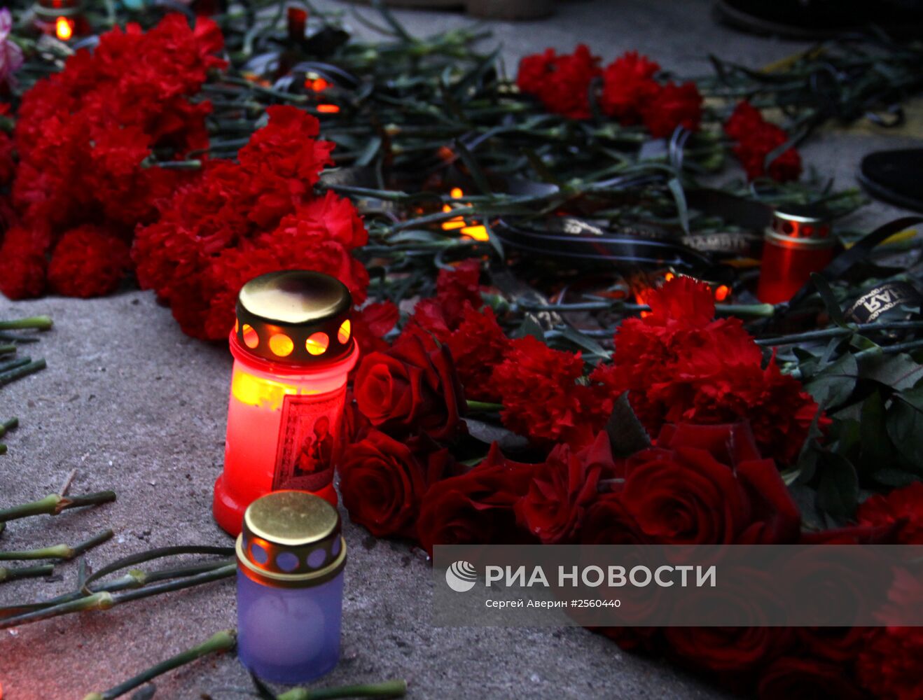 Акция “Зажги свечу памяти" в Донецке