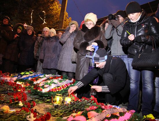 Акция “Зажги свечу памяти" в Донецке