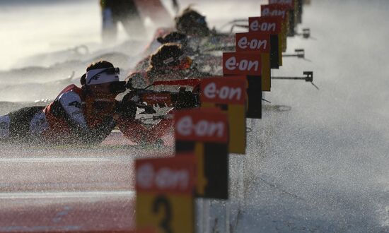 Биатлон. VI этап Кубка мира. Женщины. Эстафета