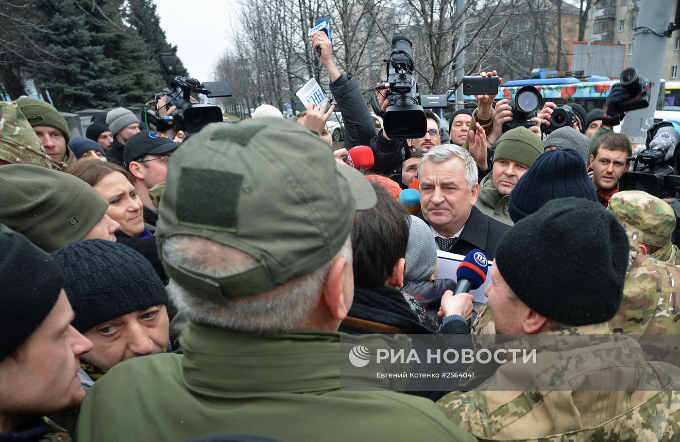 Митинг батальона "Айдар" у Минобороны Украины
