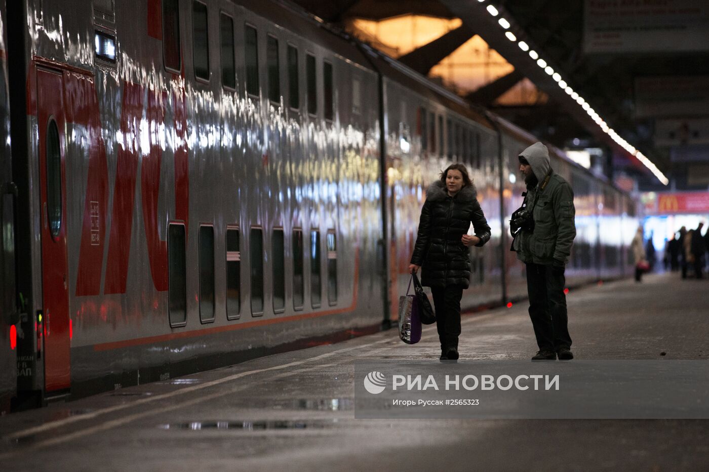 Отправка первого двухэтажного поезда Петербург-Москва