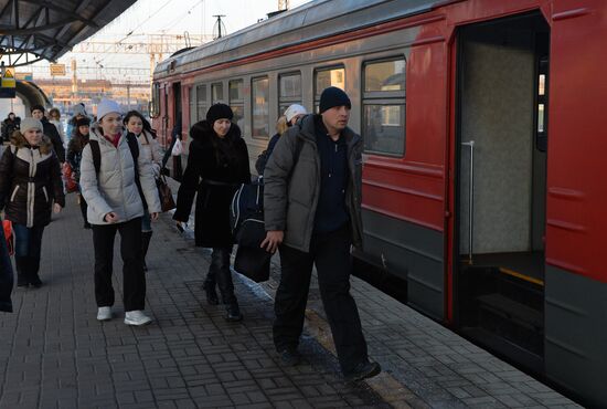 Возобновление движения пригородных поездов в регионах России