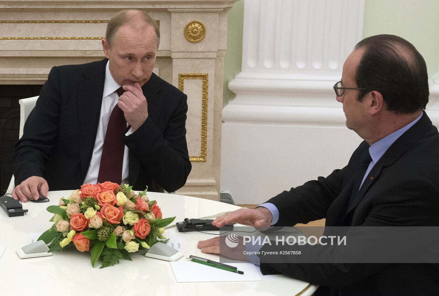 Президент России В.Путин провел рабочую встречу с канцлером ФРГ А.Меркель и президентом Франции Ф.Олландом
