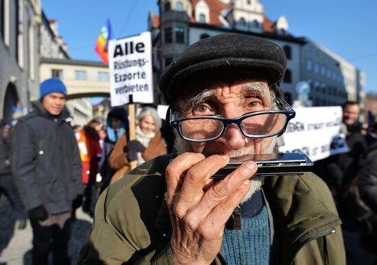 Акции протеста против НАТО в Мюнхене