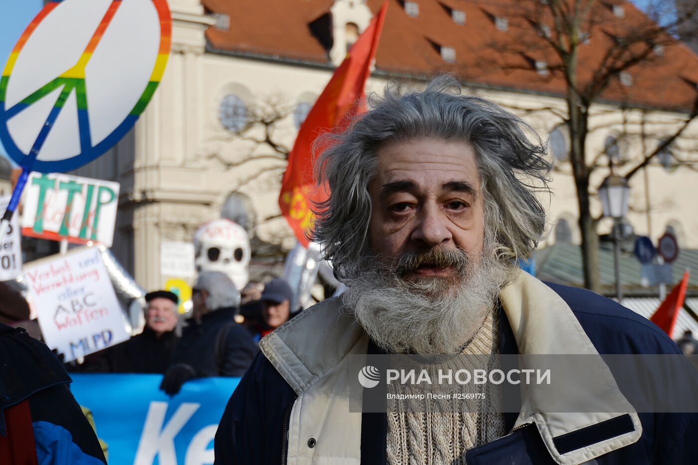 Акции протеста против НАТО в Мюнхене