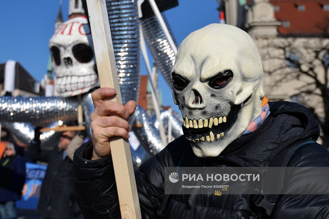 Акции протеста против НАТО в Мюнхене