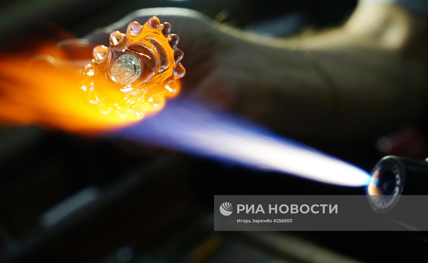 Калининградский стеклодув Юрий Леньшин