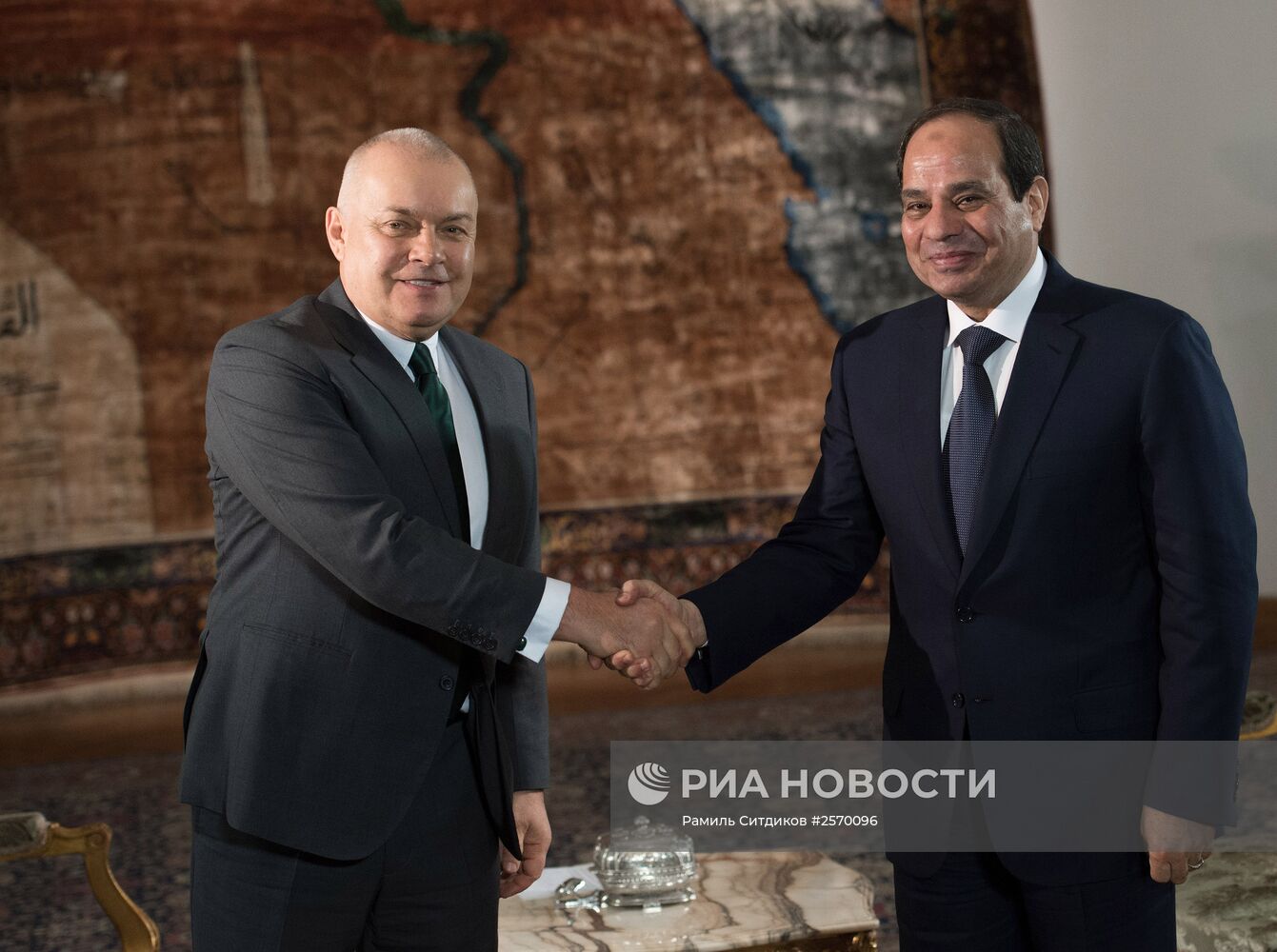 Президент Египта Абдель Фаттах Ас-Cиси дал интервью генеральному директору МИА "Россия сегодня" Д.Киселеву