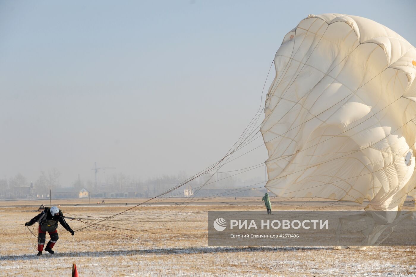 Плановые сборы военных парашютистов в Забайкалье